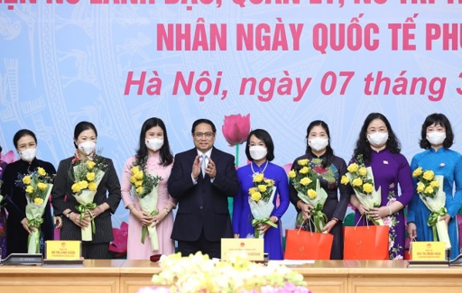 Thủ tướng Chính phủ Phạm Minh Chính gặp mặt đại diện nữ lãnh đạo, quản lý, nữ trí thức, văn nghệ sĩ tiêu biểu nhân Ngày Quốc tế phụ nữ 8/3